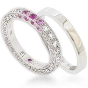 Paire d’alliances diamants et rubis or blanc