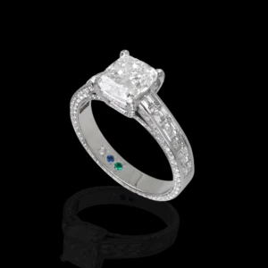 Bague de fiançaille en or blanc et diamant